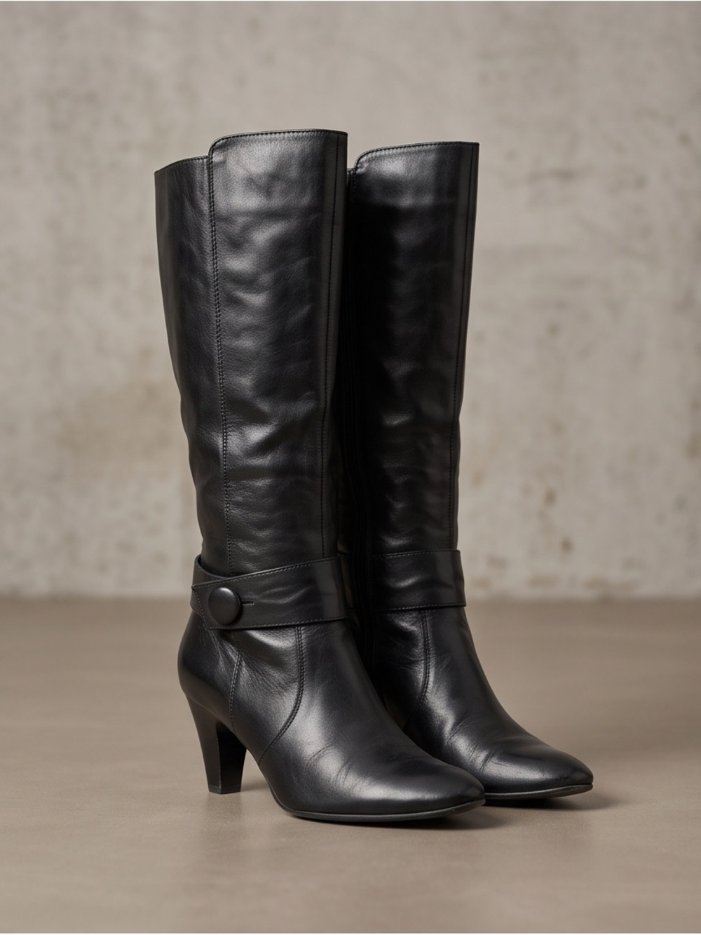 Black Heeled Boots Size 39 | 2nd Pair Only $3